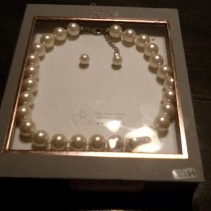 Fine silver plated simulated pearl necklace